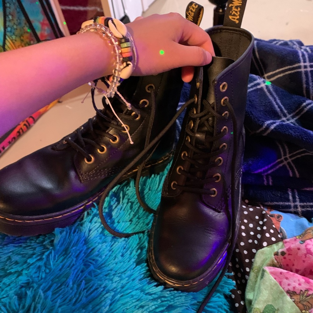 Black DOC MARTENS ! ✨